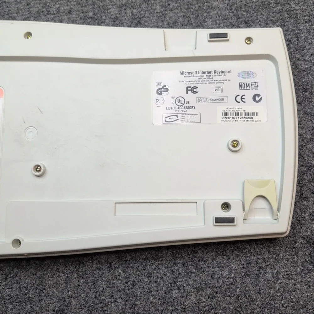 Microsoft RT9410  Internet Keyboard PS/2‎ Wired V 56TWR X04-71487